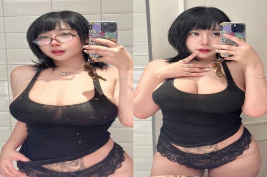 Ức chế khi thấy cô gái với vòng 3 lớn tư thế 